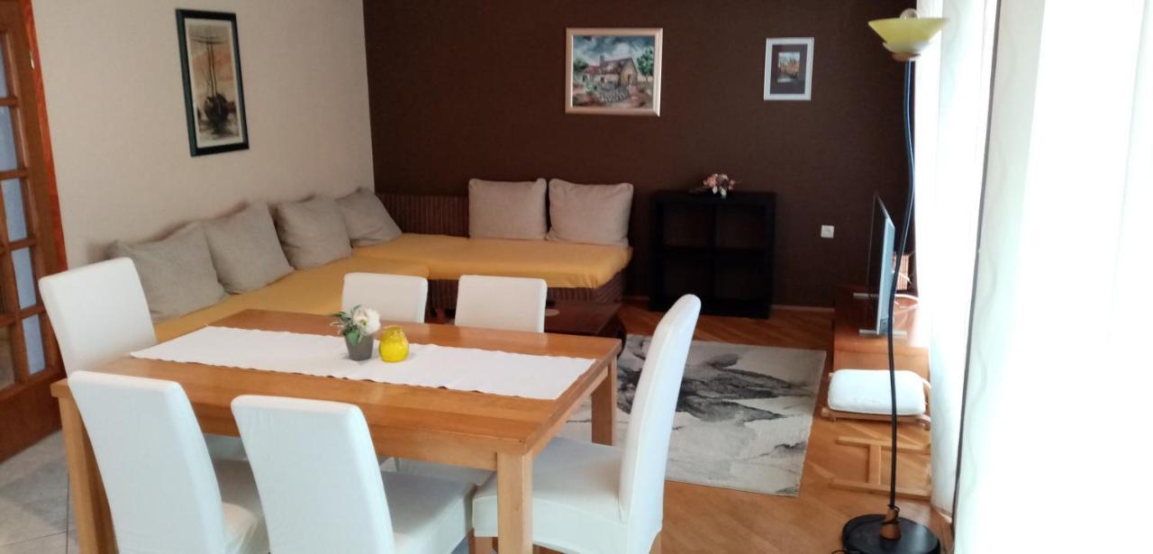 Summerhouse Duce Omis Luaran gambar